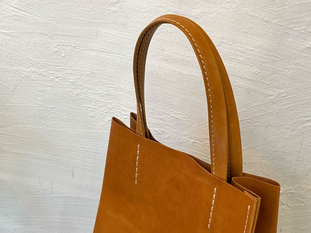 【限定数台ずつ企画】牛革の紙袋のような革袋・小さめ・レディッシュブラウン