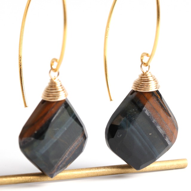 日本の伝統色を纏う｜タイガーアイの和モダンなロングフックピアス｜14kgf