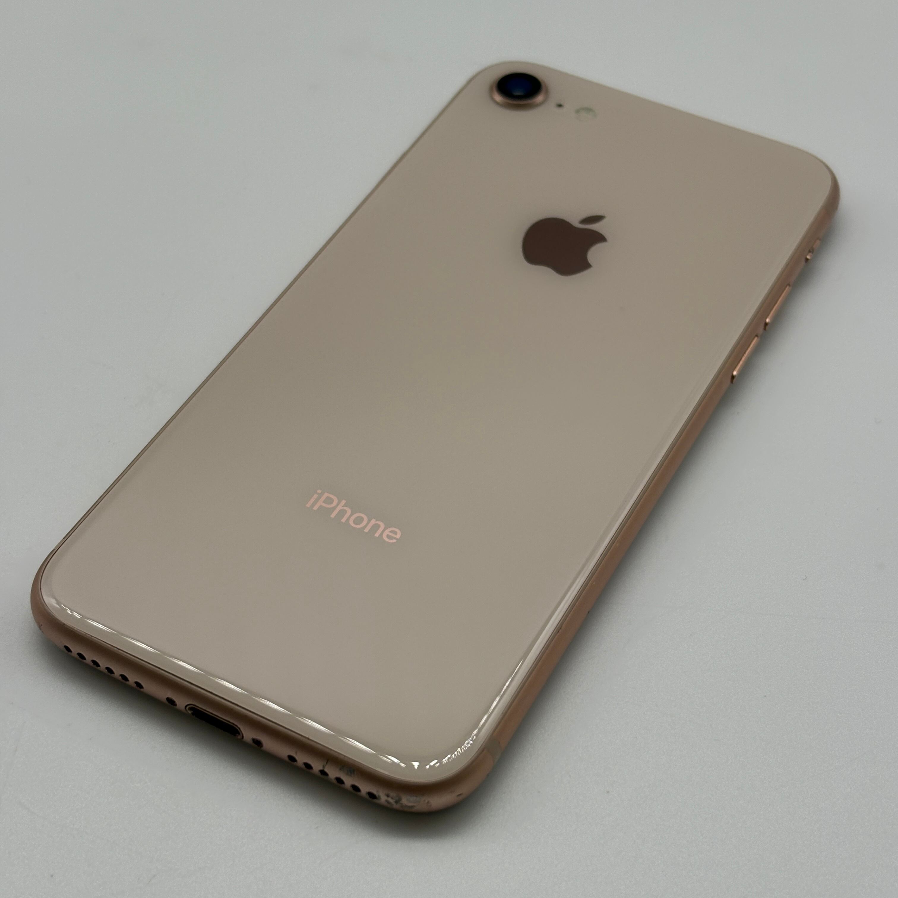iPhone8 64GB ゴールド アイフォン本体 SIMフリー SIMロック解除済み