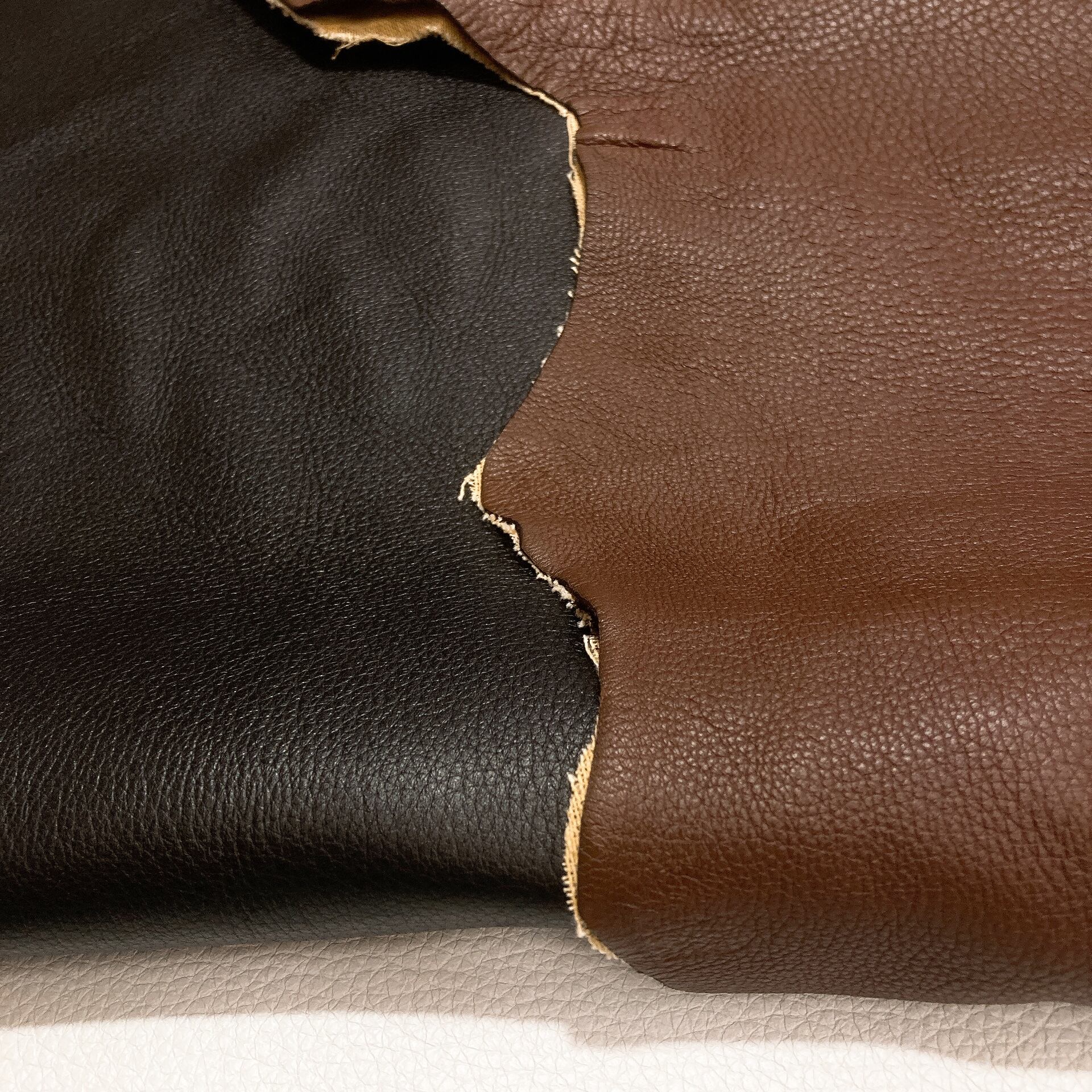 シカ革 (裏生地付き) [70ds以上]【ダークブラウン】1.7〜2.0mm厚 A9P