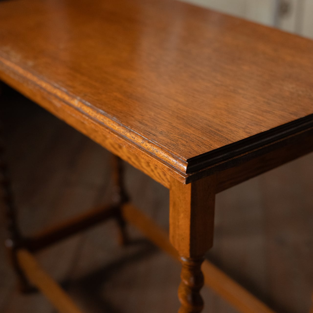 Occasional Table / オケージョナル テーブル〈サイドテーブル・花台
