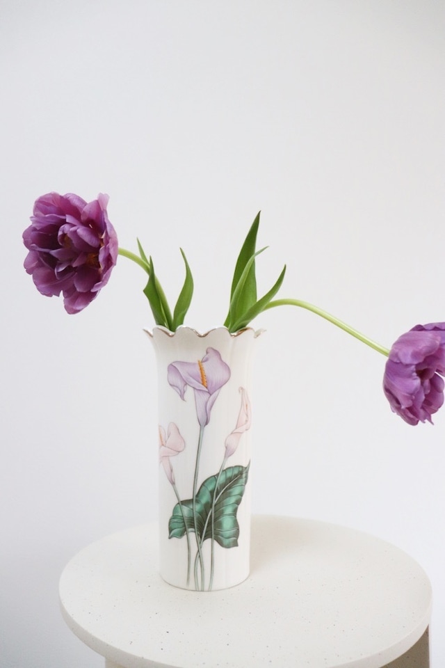 Floral paint Vase