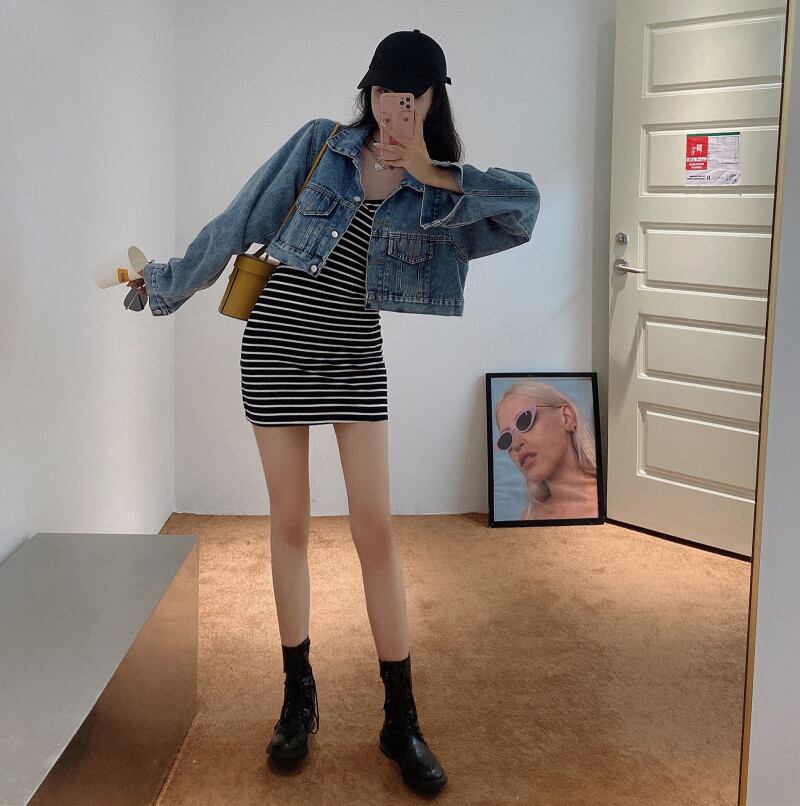 2020年初秋新作ショートデニムジャケット+セクシーストライプニットサスペンダーワンピースツーピーススーツ クレセントシティ60214320594