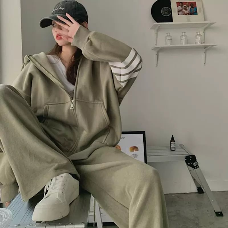 オーバーサイズ で楽ちん可愛い ジャージ 上下2点セット セットアップ リラックスウェア ルームウェア パステルカラー くすみカラー ゆるかわ Lamitte Deco トレンド 韓国ファッション ショップ Base店