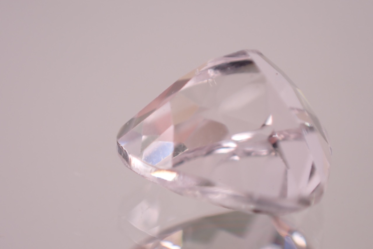 クンツァイト　1.69ct　[D11‐380]