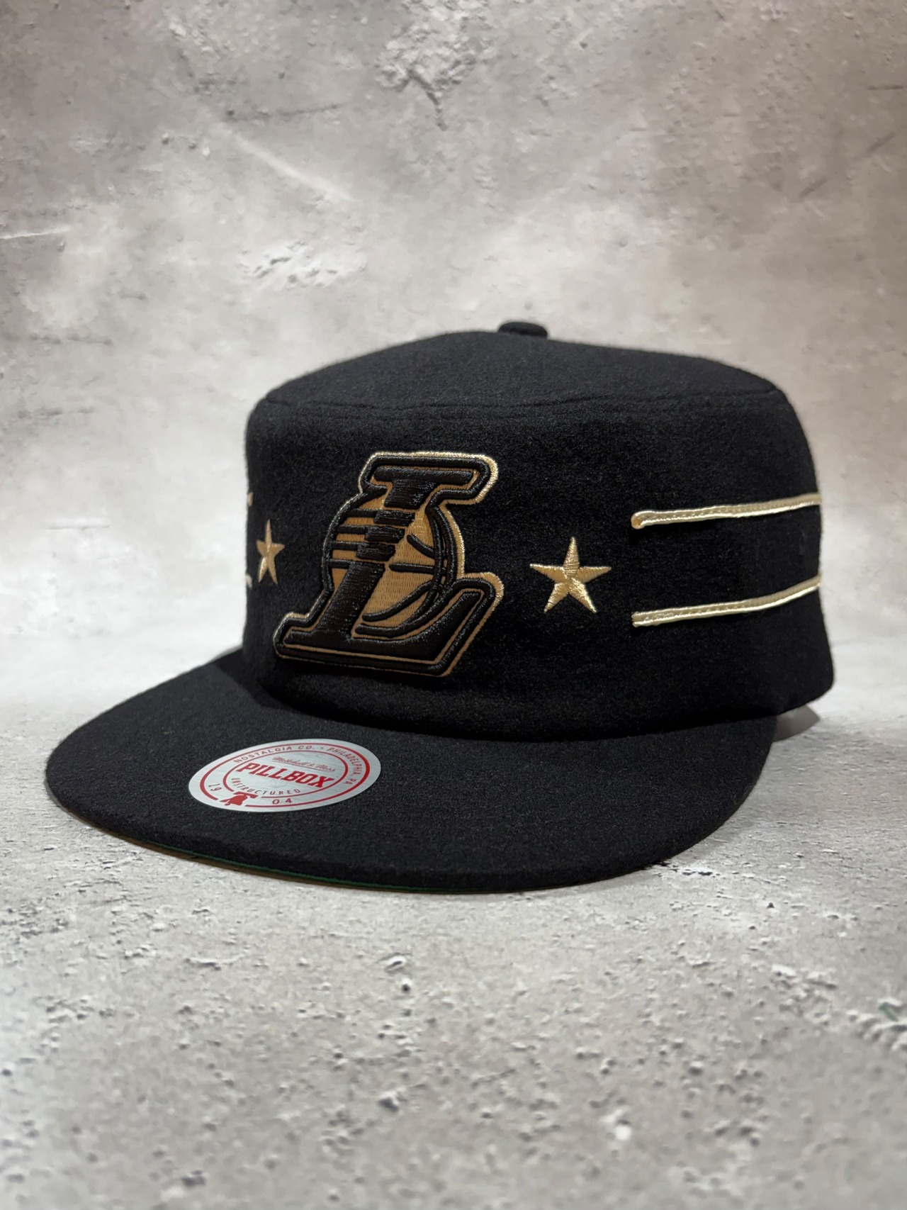 Mitchell＆Ness/ミッチェルアンドネス NBA ロサンゼルス・レイカーズ Retro Roots  ピルボックス キャップ ブラック
