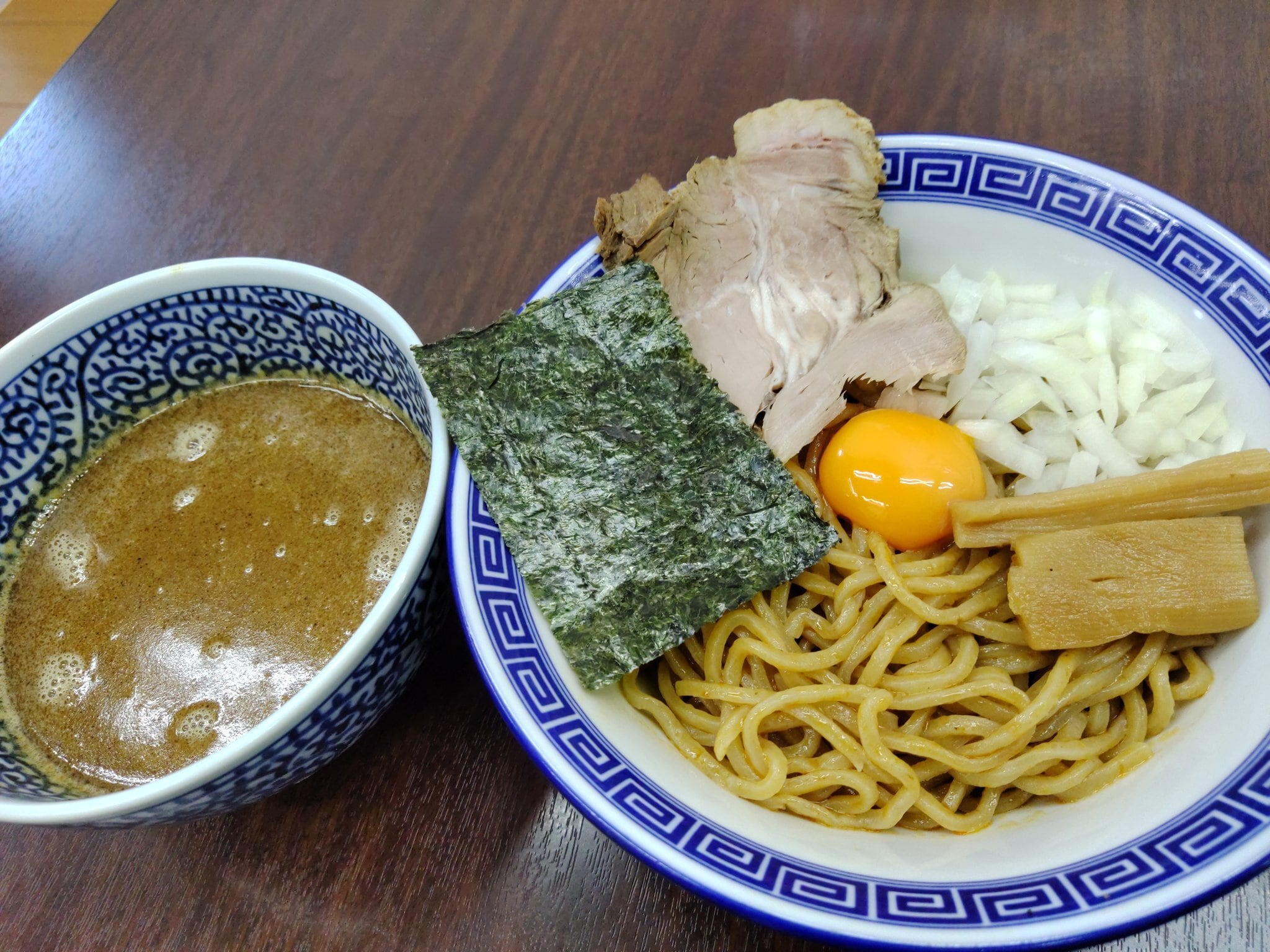 【鶏豚骨魚介辛つけめん(あつもり仕様)×2食・らぁめん×1食】計3食セット