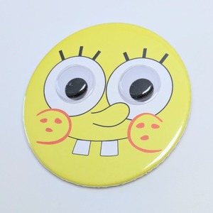 【 SpongeBob SquarePants（ スポンジボブ ）】★目がギョロギョロ動く缶バッジ★ キョロキョロ〚アメリカン雑貨 アメトイ〛