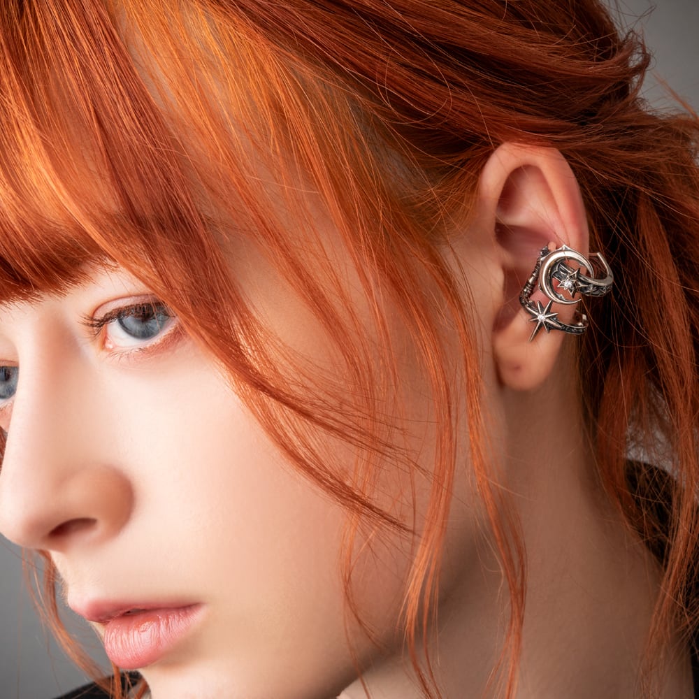 クレセントムーンイヤーカフ 片耳用 Crescent moon ear cuff AKE0116