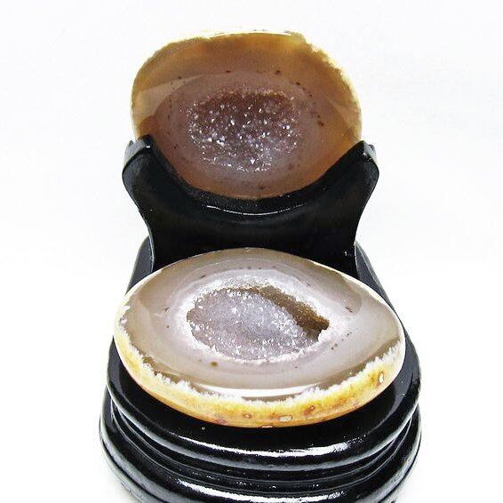 トレジャーメノウ アゲート 台座付属 原石 置物 一点物 175-1441