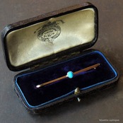 英国アンティークジュエリー 15ctゴールド 天然ターコイズ バーピンブローチ (ソーティングメモ付)