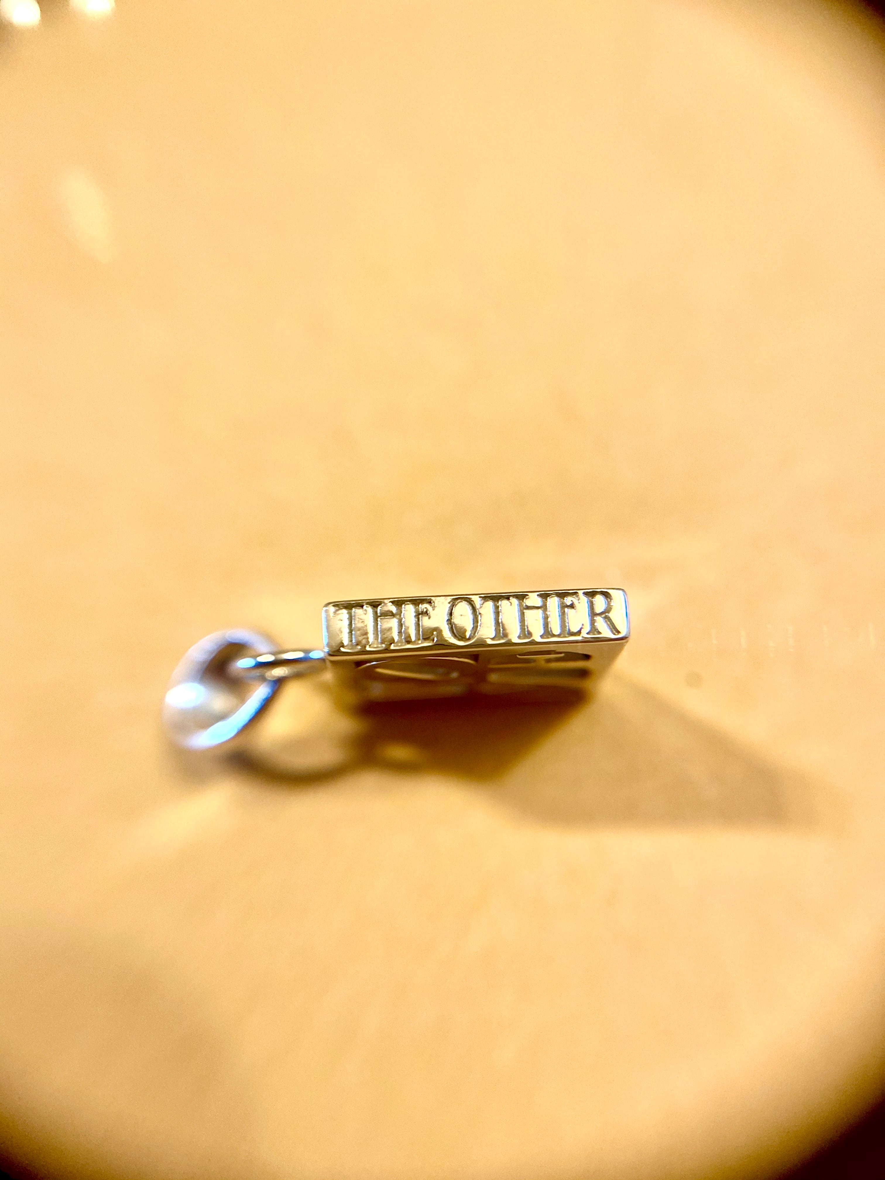 アクセサリー IN-PUT-OUT The othe side of love\