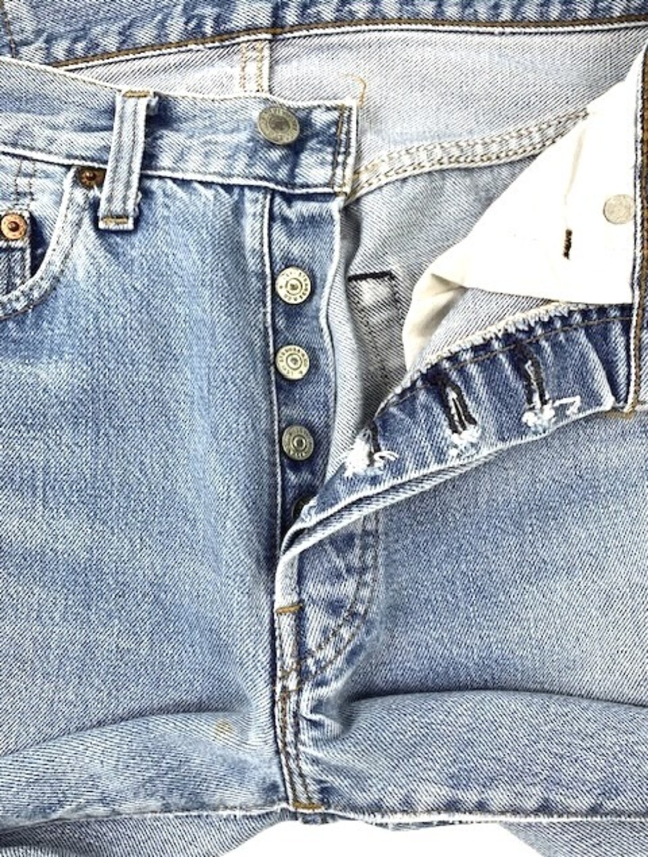 M-100 リーバイス Levis501古着 1983年赤耳 米国製刻524　W 75cm  股下 77cm　