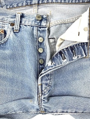 M-100 リーバイス Levis501古着 1983年赤耳 米国製刻524　W 75cm  股下 77cm　