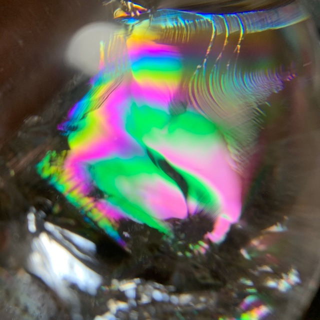 レアな大玉♪一点物！綺麗で美しいレインボー✩大玉アイリスクォーツスフィア