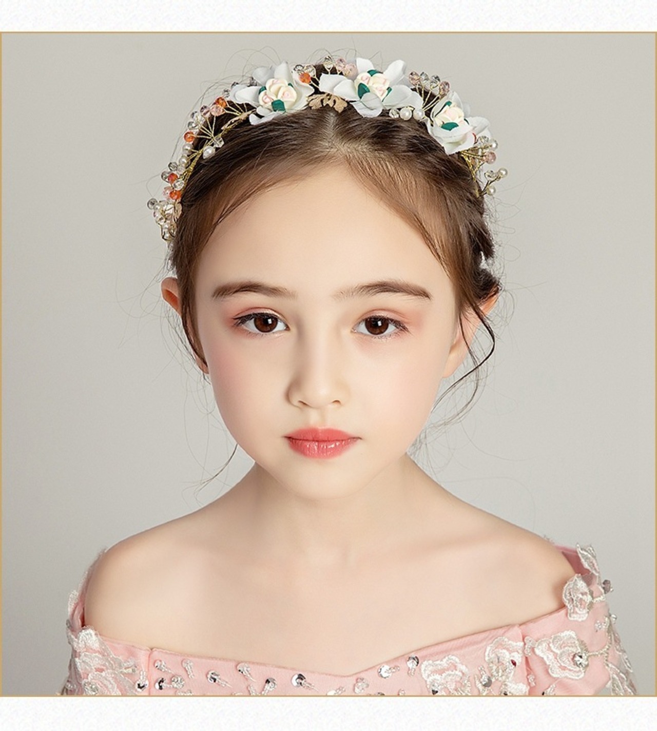【即納】子供髪飾り　カチューシャ　ピアノ発表会　ヘアアクセサリー　誕生日プレゼント　七五三　ダンス演出　結婚式　花冠  フラワーガール　二次会　お宮参り　パーティー髪飾り