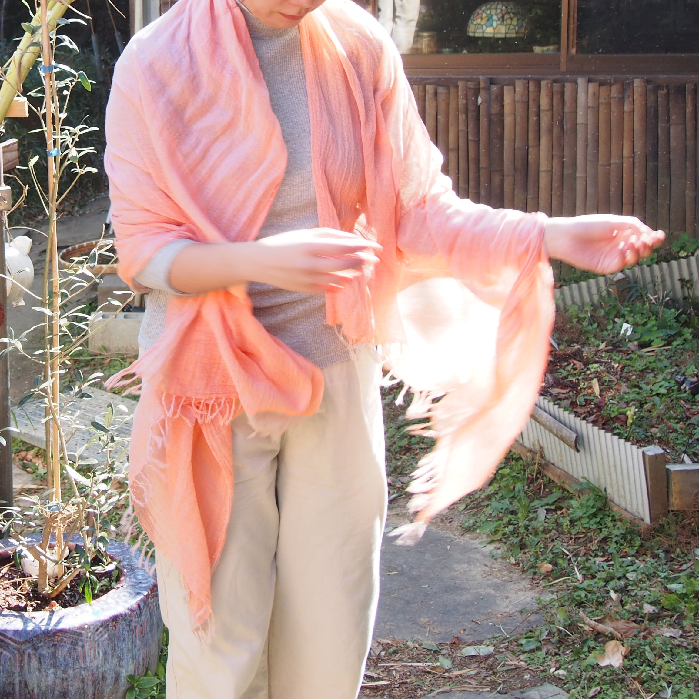 草木染め」インド茜のかや織りストール | 染めもの 峯の小屋