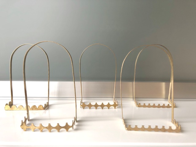 um/上田真理子　カードスタンド　