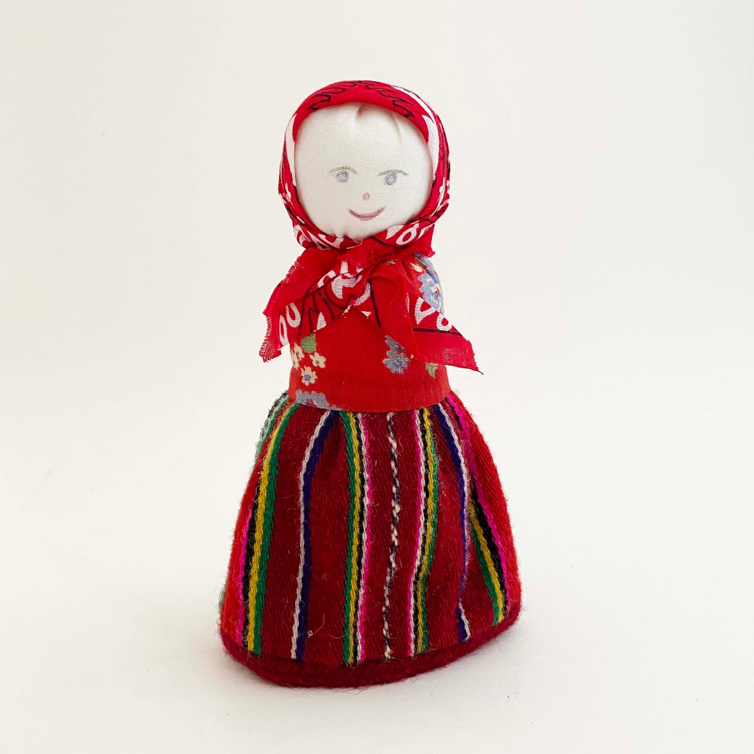 エストニア キフヌ島のクルト布人形（赤ずきん） | kokeshka
