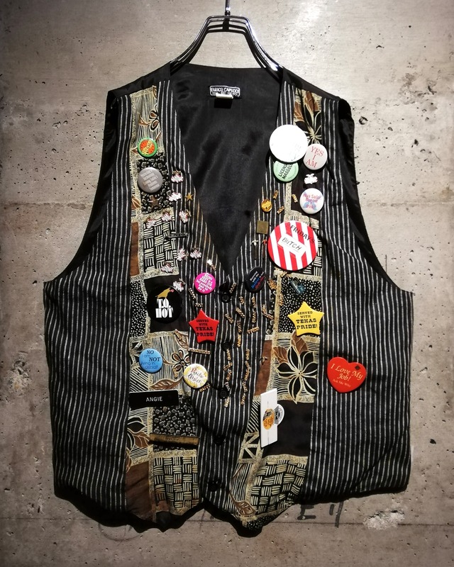 【Caka】Various Pins × Badge Custom Vintage Vest
