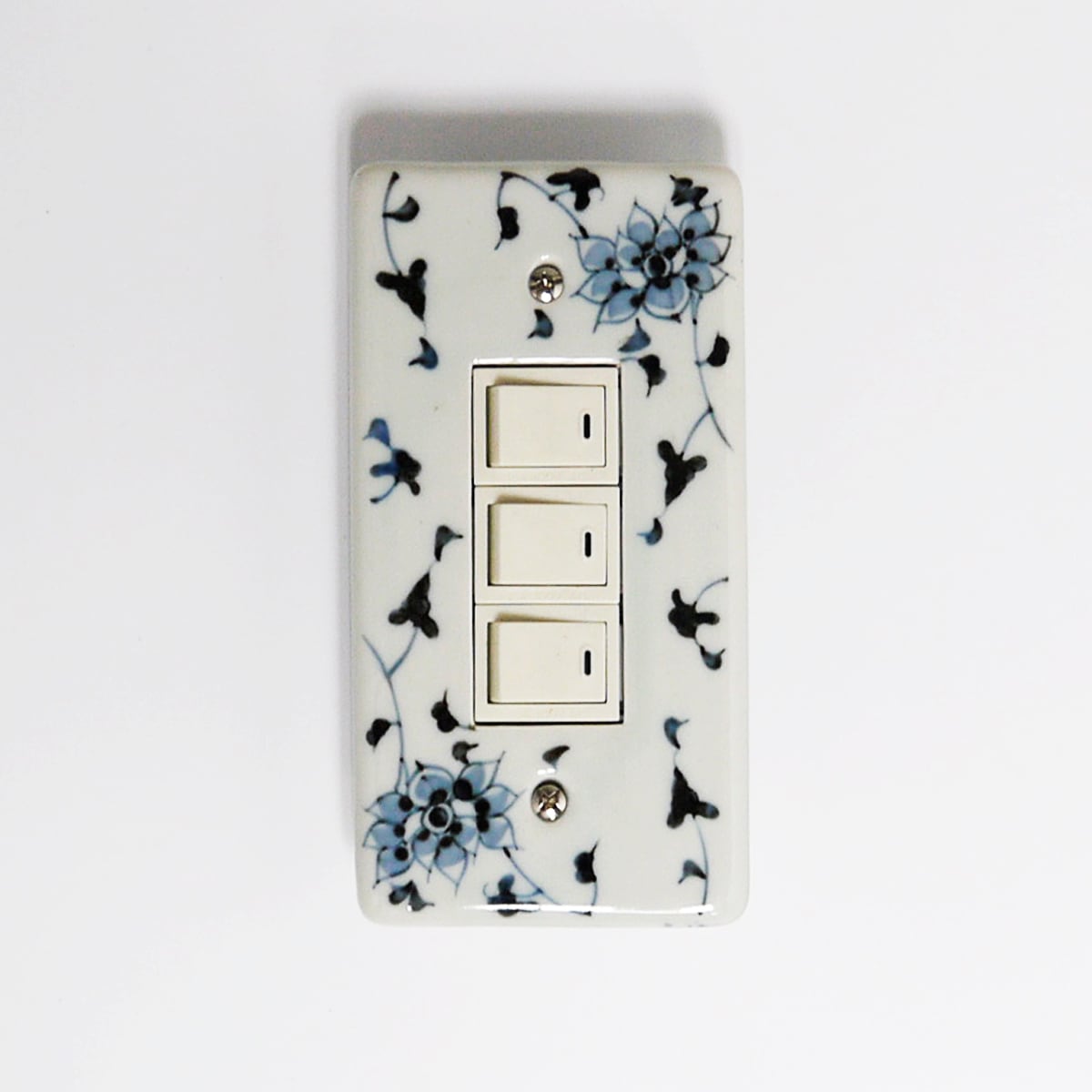 スイッチプレート 染付花紋(3穴)