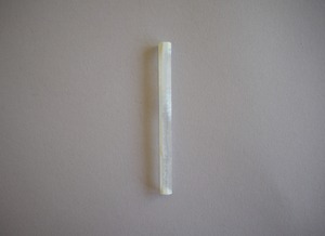 ■ノグチカズミ  ： 「 粒と波 」カトラリーレスト long　乳白　キナリ