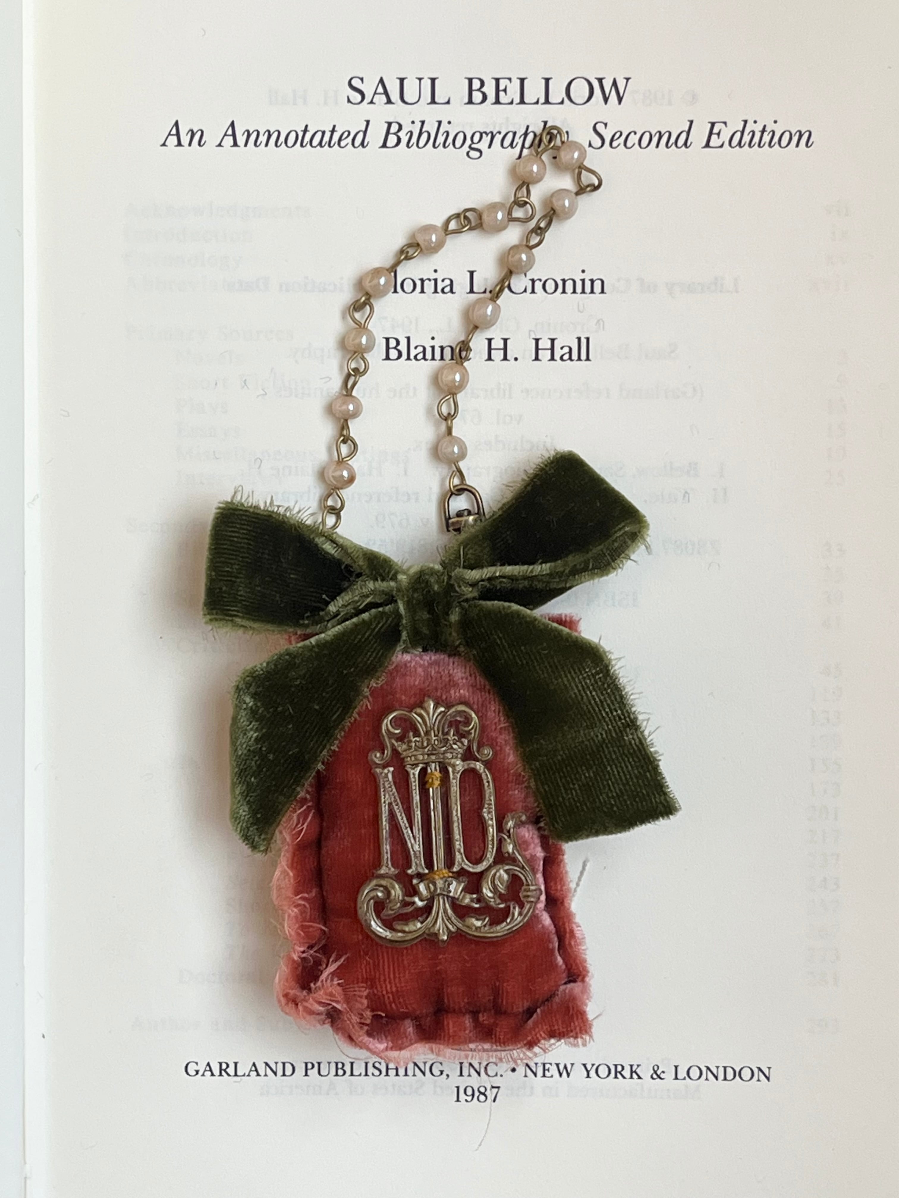 【オリジナル ビンテージ チャーム】6.「Rêverie Vintage-Belle Lettre」ビンテージ オーナメント・ハンドメイドチャーム・ブローチ・飾り・ギフトに