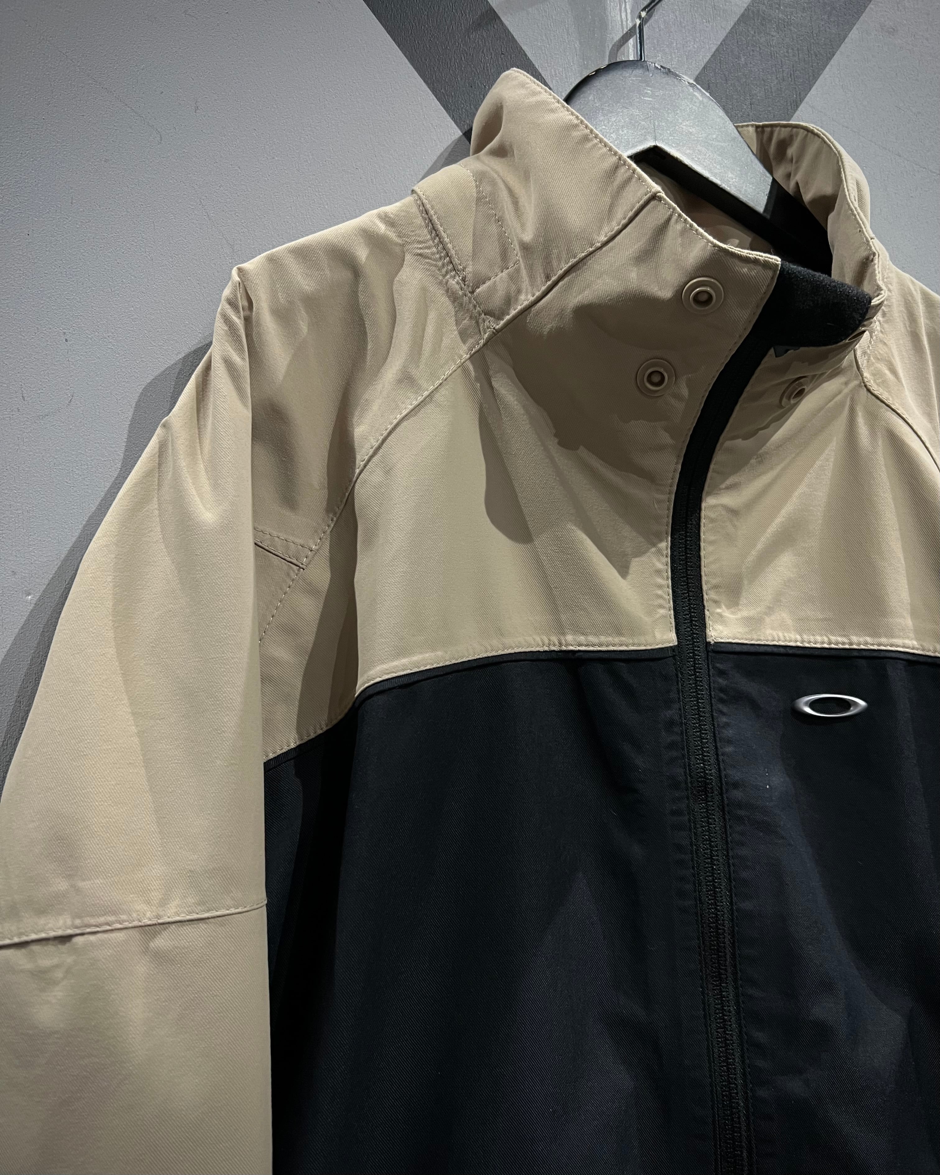 X VINTAGE】“OAKLEY” Color Switching Loose Nylon Jacket | Caka(カカ