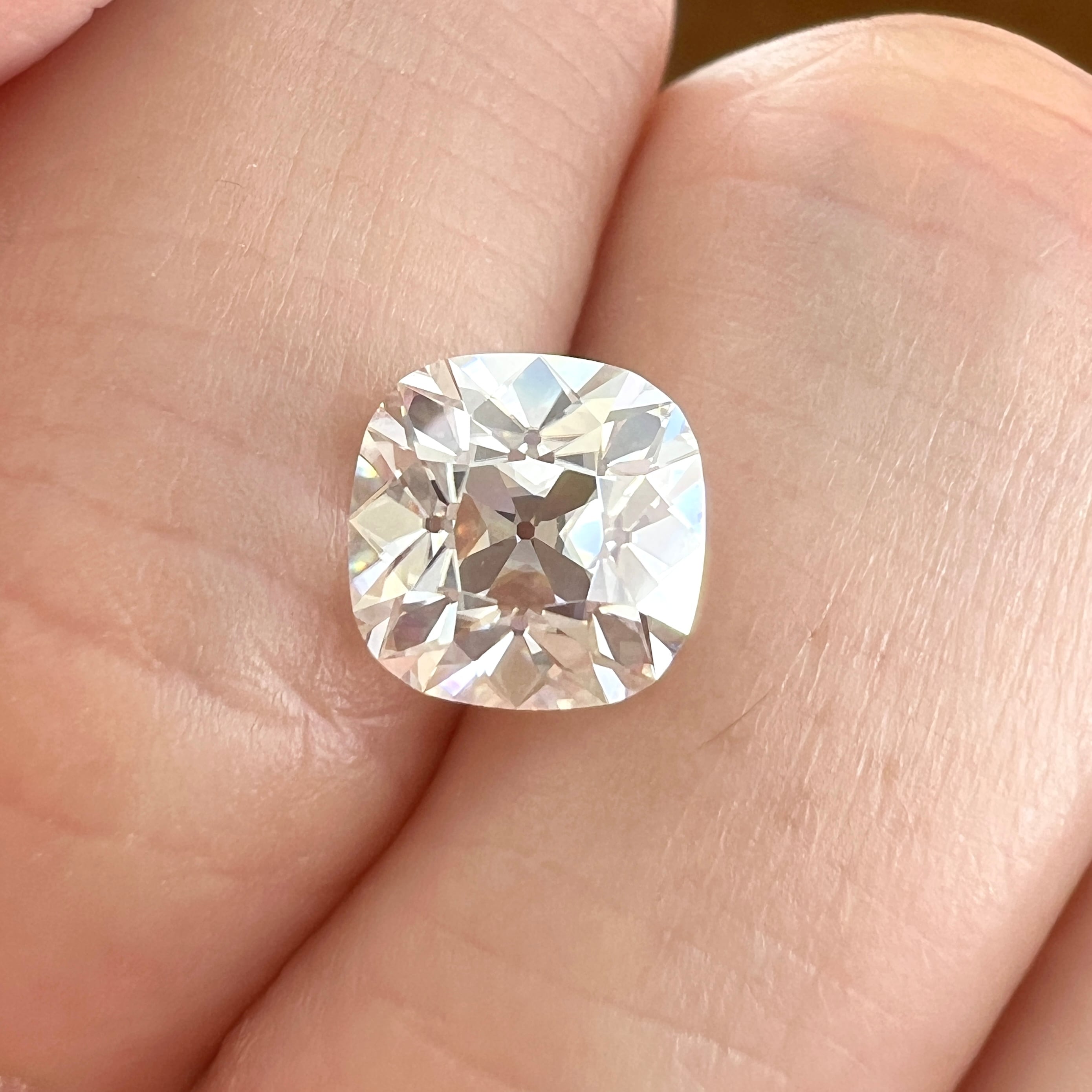 セール モアッサナイト オールドマインカット ルース ダイヤモンド