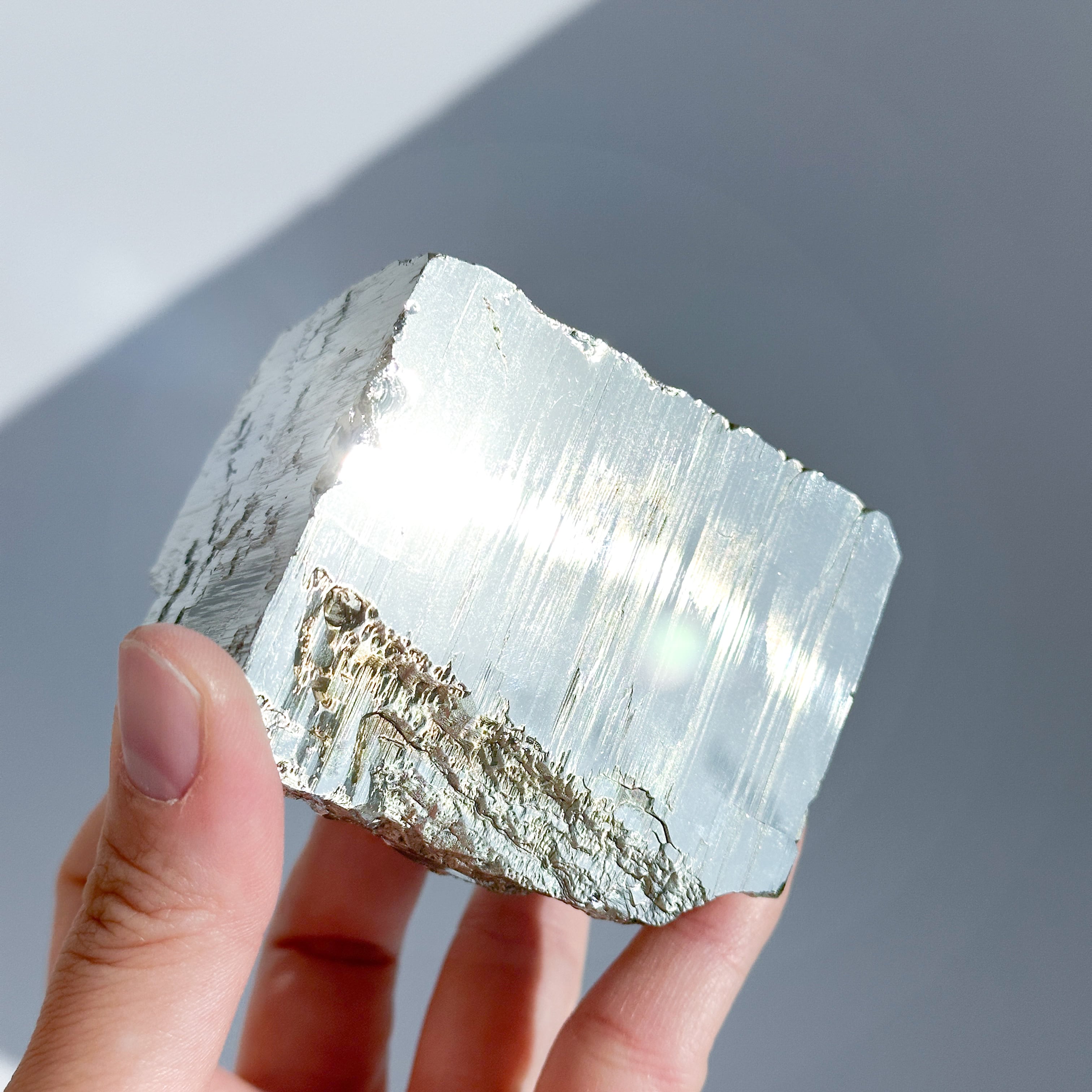 高品質】パイライト 原石83◇Pyrite◇天然石・鉱物・パワーストーン