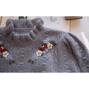 フラワー刺繍ケーブルニット Y0032