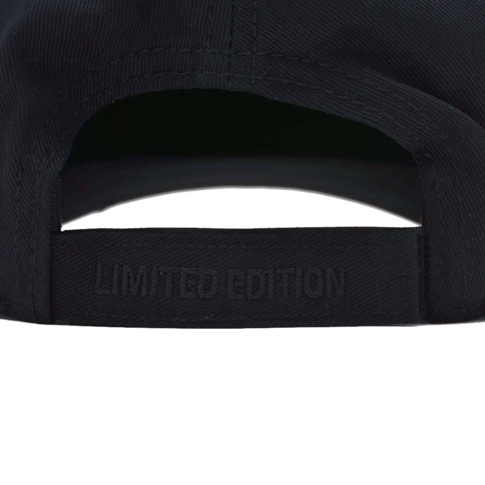 VETEMENTS】OVAL LOGO CAP | AYIN