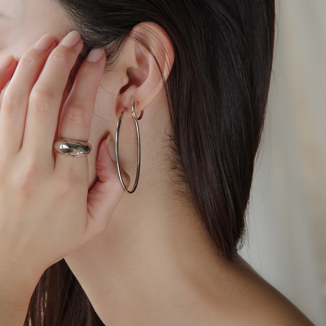 プラチナ オーバルフープピアス 【MPT0079P1】