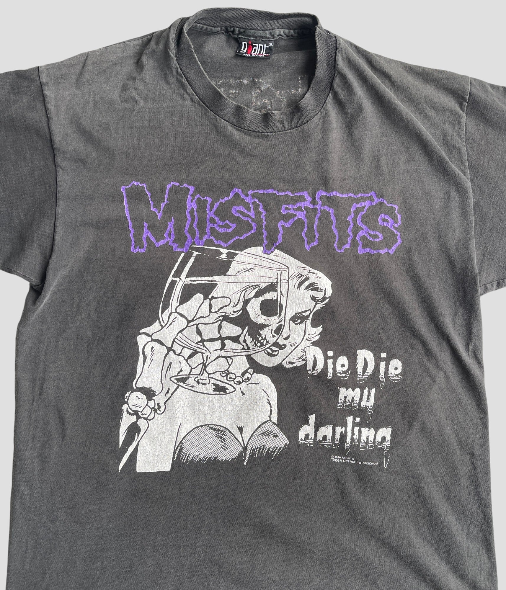 Vintage 90s XL Rock band T-shirt-Misfits-Die Die My darling Vintage 90s XL Rock band T-shirt-Misfits-Die Die My darling