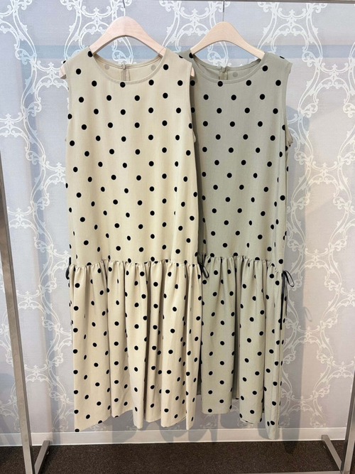 Anna Nicola フロッキードットワンピース