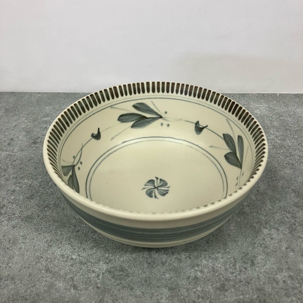 《在庫処分につき大特価》《数量限定》《規格外品》風草花柄 どんぶり 和ボウル 鉢 13.5cm【日本製】アウトレット