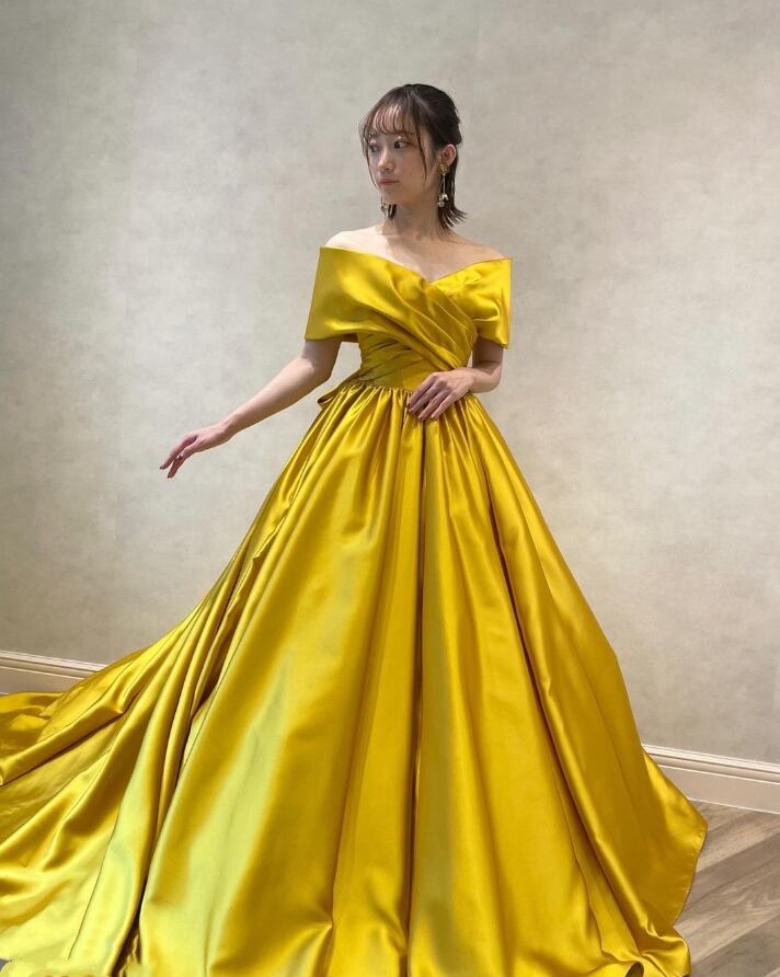 カラードレス オフショルダー ふっくら柔らかなバックリボン イエロー  