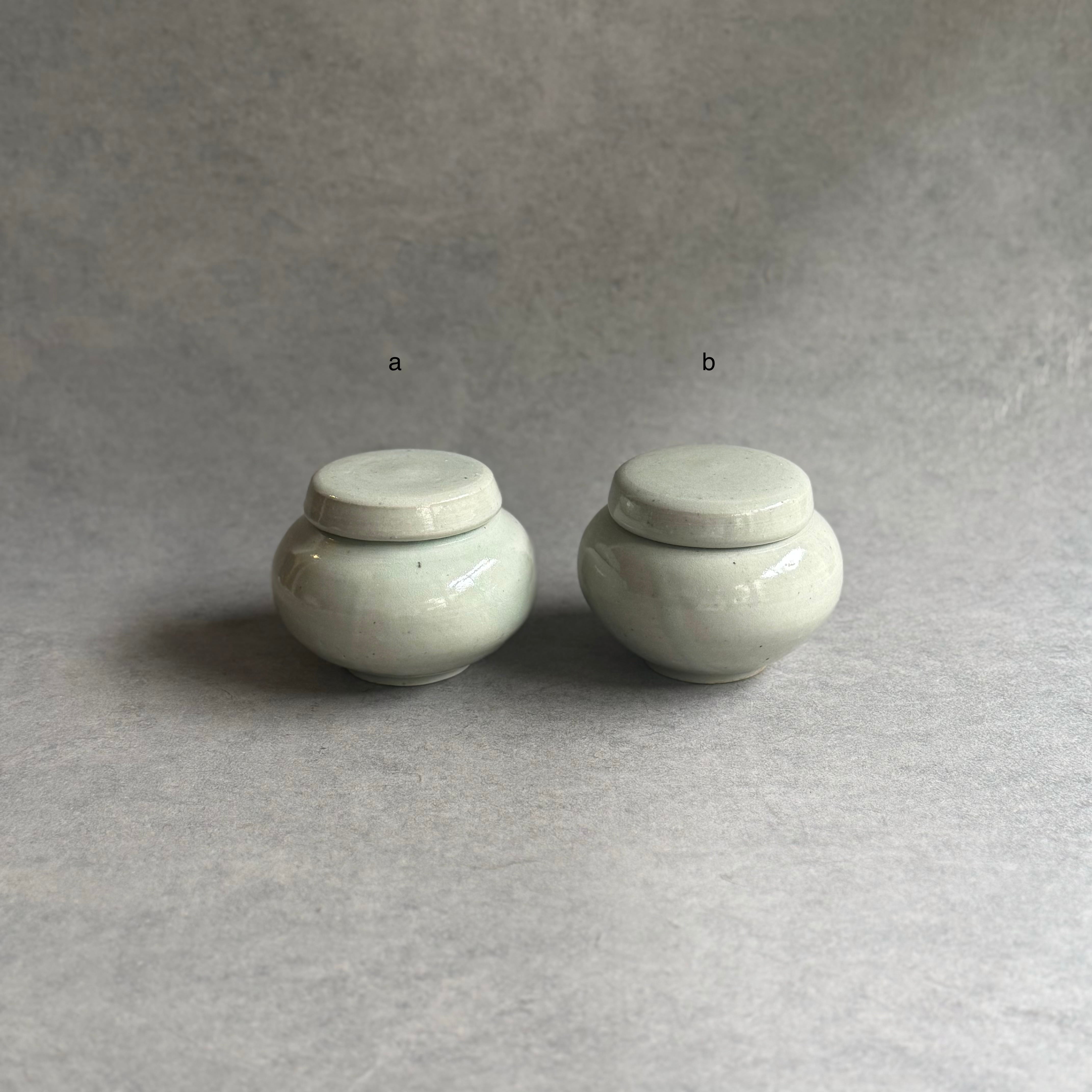 中国　影青　青白磁　蓋付水注瓶　N　7115 日高伸治 青白磁蓋付薬壺 中 | gallery 一白