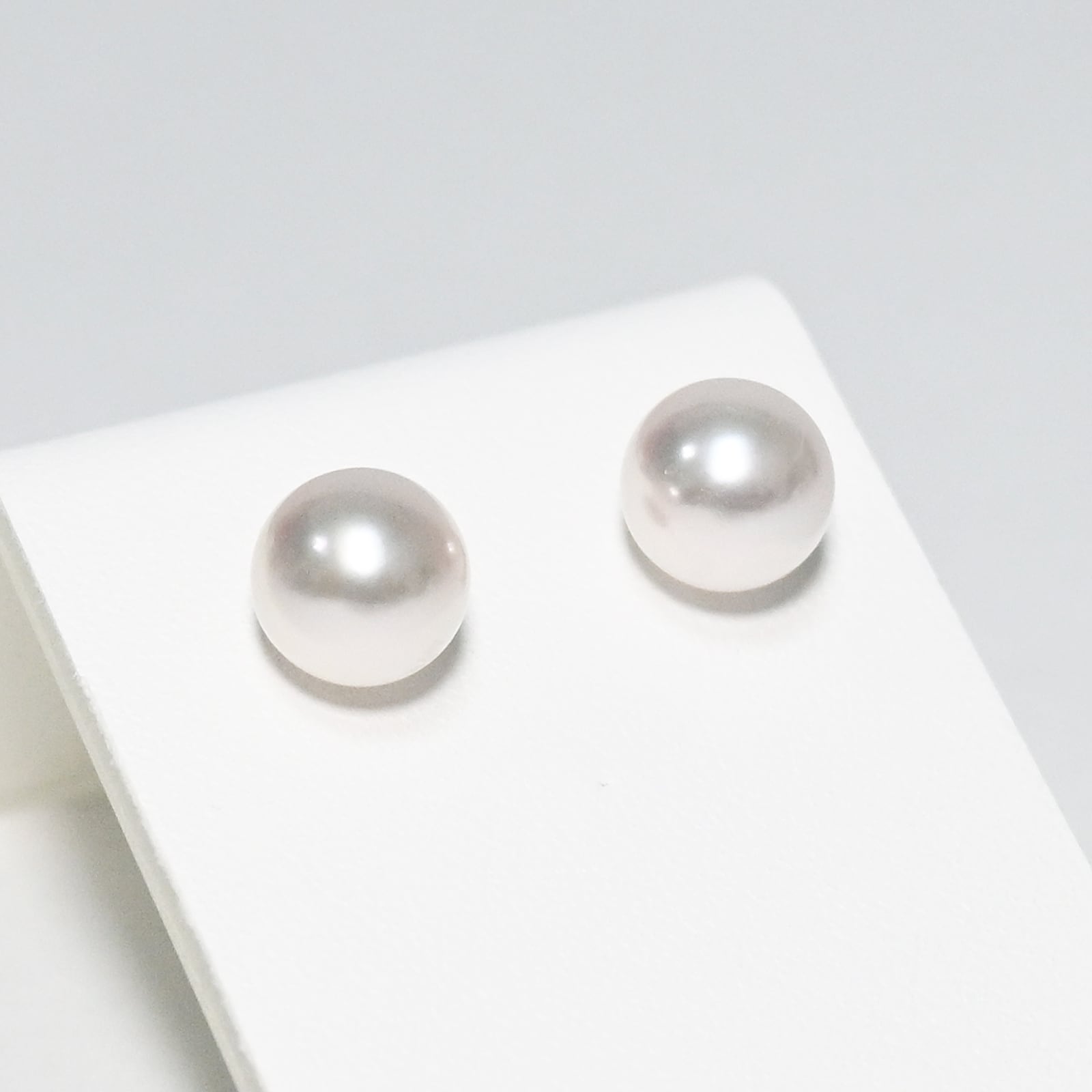 8.0-8.5㎜ パールピアス_300755 | HAMACO PEARL 浜幸パール
