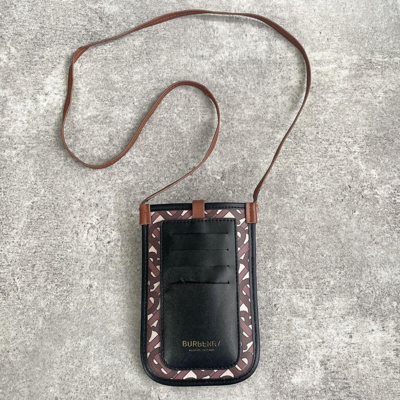 BURBERRY バーバリー スマホショルダーバッグ TBロゴ レザー ブラウン 