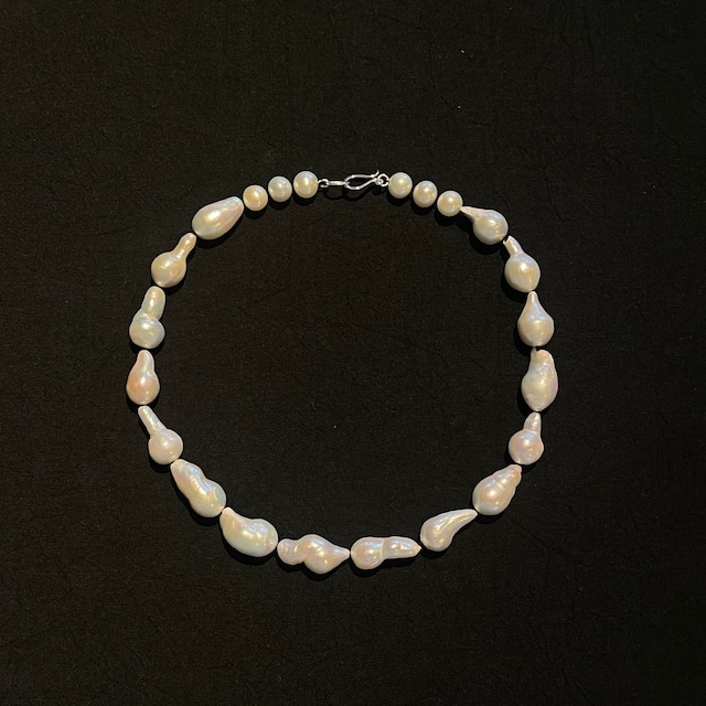 "BENJAMIN" Baroque freshwater pearl necklace