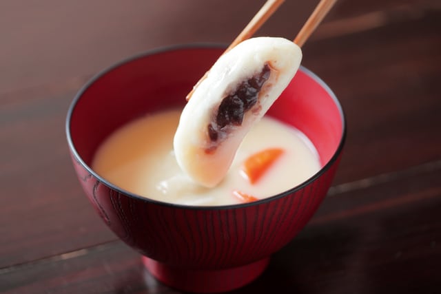 送料無料］讃岐のあんもち雑煮セット（4食入り） | 甘味茶屋 ぶどうの木