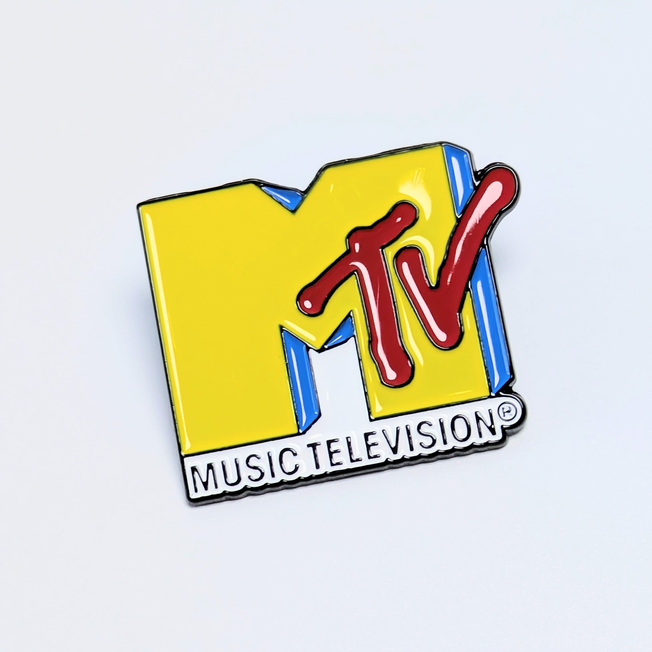 送料無料！ ★ピンズ PINS★ピンバッジ 【 MTV（ エムティービー ） 】YELLOW / 80年代 / 90年代 〚アメリカン雑貨 アメトイ〛