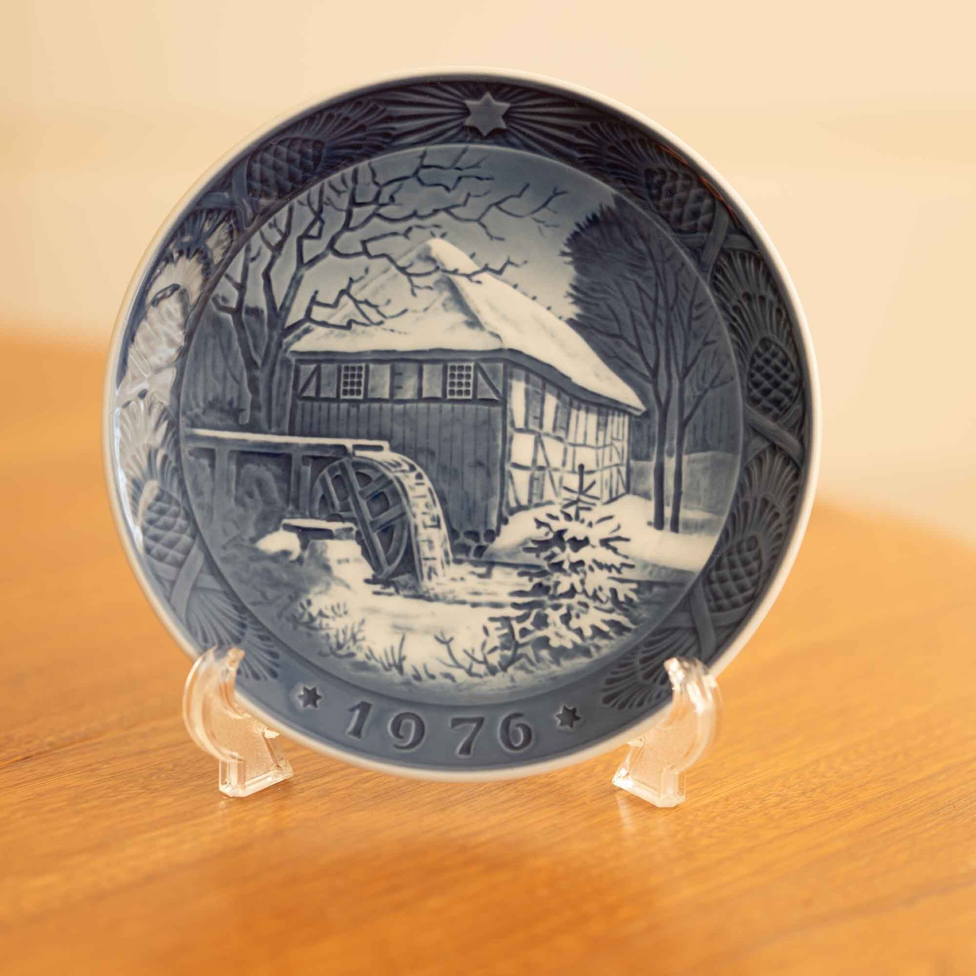 ロイヤルコペンハーゲン イヤープレート クリスマスプレート　１９７６年   「ヴィーベックの水車小屋」