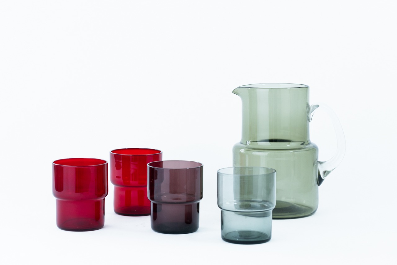 Saara Hopea | Glass Pitcher Set with Basket