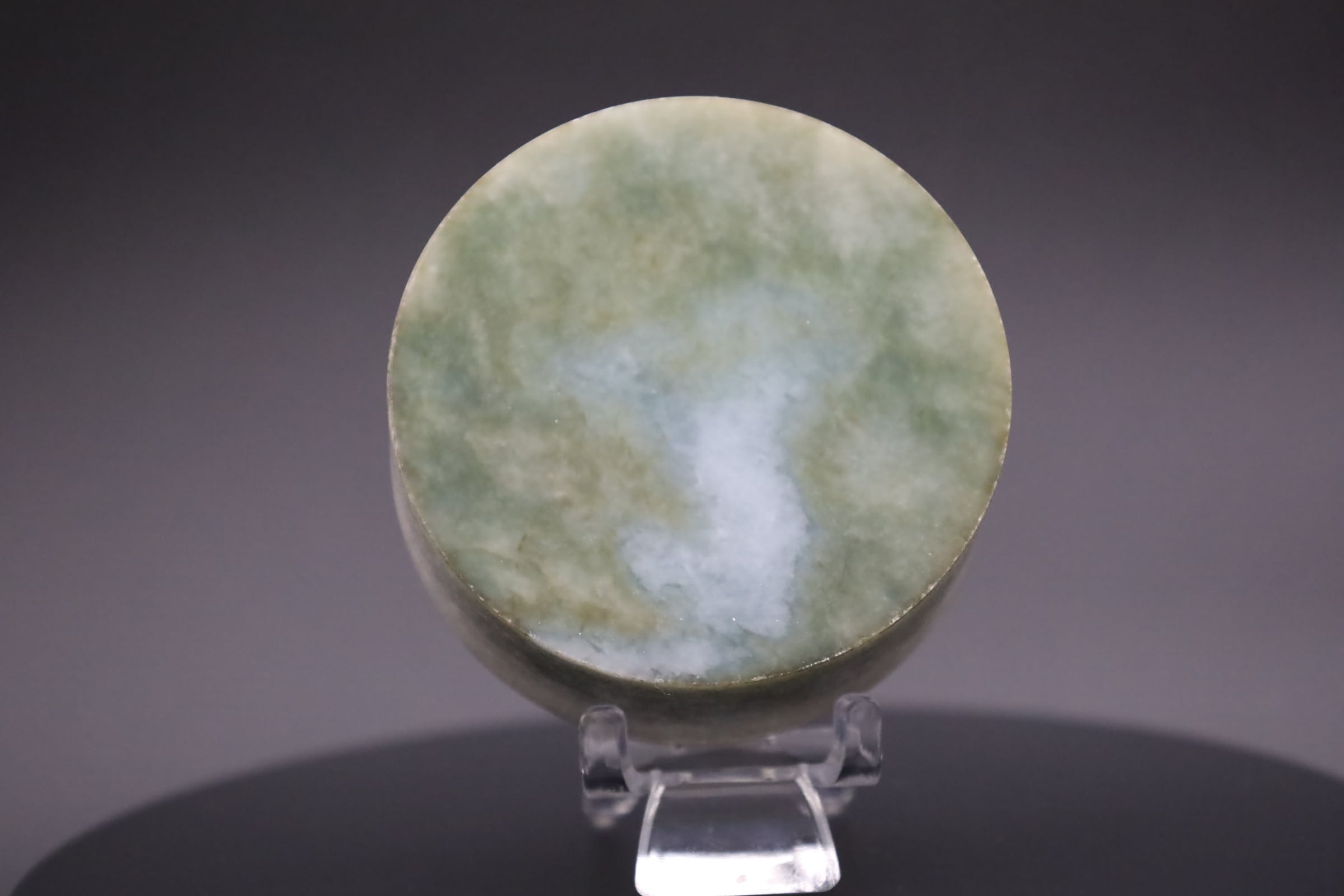 糸魚川翡翠原石4（ひすい ヒスイ 硬玉 ジェダイト Jadeite）商品コード
