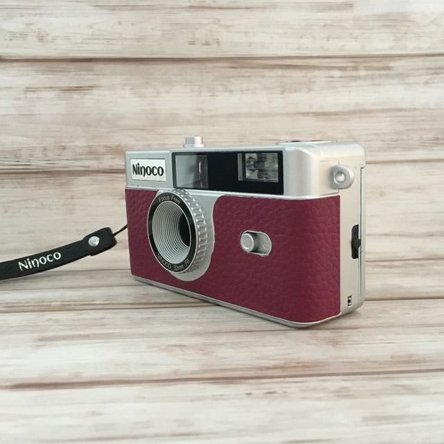 Compact 35mm フィルムカメラ <ラズベリー>