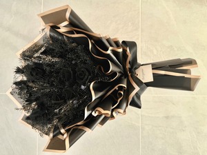 Silent（サイレント）｜プロポーズブーケ／12本のプリザーブドローズ ブラック