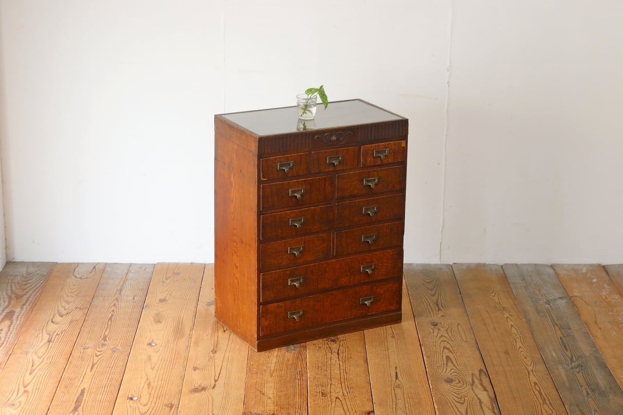 レトロ ガラスケース付 和箪笥 タンス 引き出し 抽斗 オーク材 ネームプレート付き 収納 ヴィンテージ/RCT03048