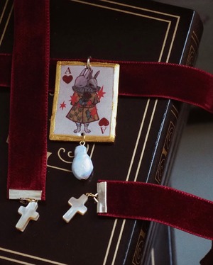 双頭うさぎのトランプ　ベロアチョーカー＆ヘアリボン